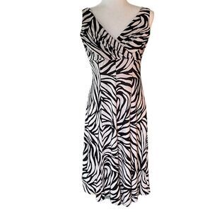 Evan Picone Black White Animal Print Fit and Flare Dress Sleeveless SZ 4